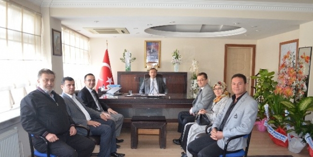 Kula Ak Parti Teşkilatından Kaymakam Güven’e Ziyaret