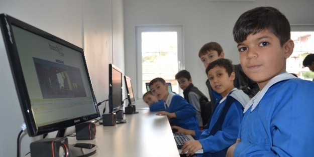 Somalı Çocuklara Anlamlı Destek