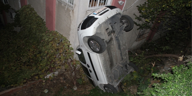 El frenini çekmeyi unutunca...