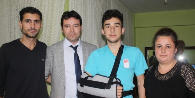 Kağıtsporlu Mert Sağlığına Kavuşuyor