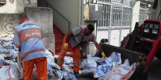 İzmit’te Günde 20 Ton İnşaat Atığı Toplanıyor