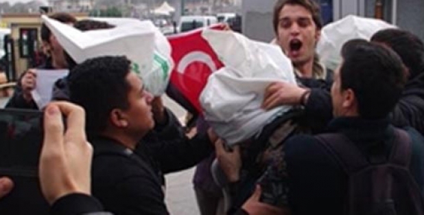 TGB'li gençler ABD askerlerinin başına çuval geçirdi!