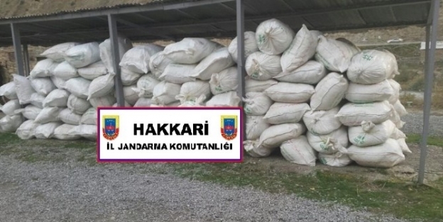 Hakkari’de 16 Ton 250 Kilo Çay Ele Geçirildi