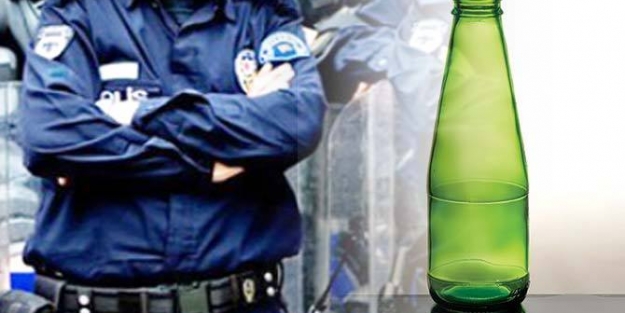 Polis merkezinde skandal! Makatına soda şişesi...