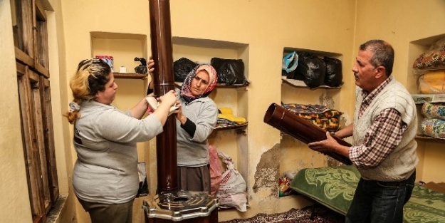 Şehitkamil Belediyesi’nden Zehra Nineye Vefa Borcu