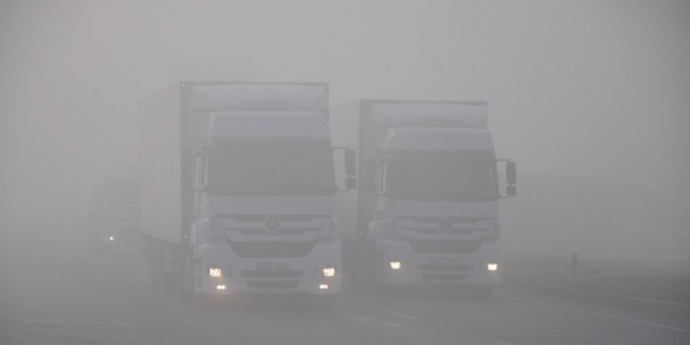 Aliağa Güne Sisle Uyandı