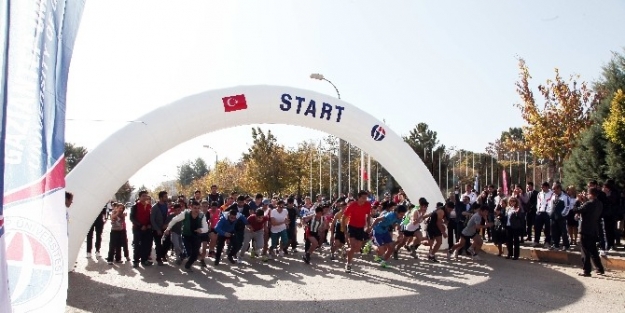 Gaün’de Atatürk Koşusuna Yoğun İlgi