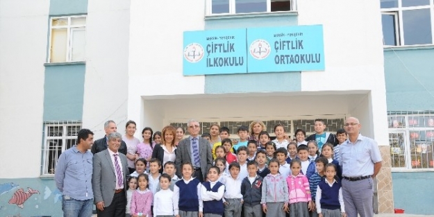 Yenişehir’deki Okullara Narenciye Dağıtıldı