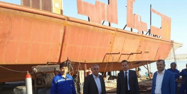 Atatürk Barajına İki Feribot İnecek