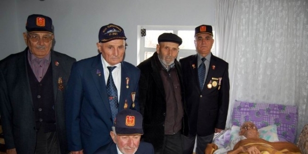 Gönen’de Kore Şehitleri Unutulmadı