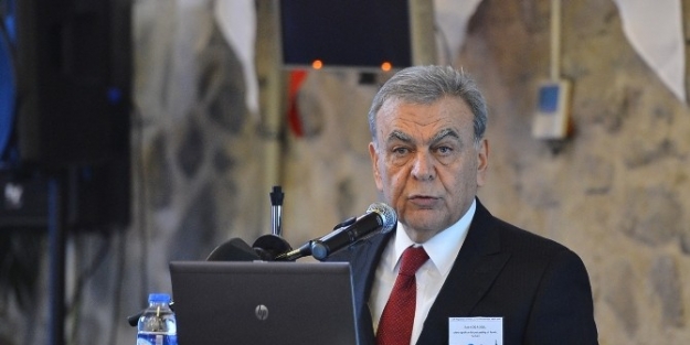 Akdeniz İzmir’de Buluştu