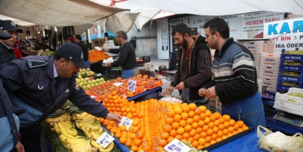 Sultanbeyli Belediyesi Zabıta Ekipleri Denetimde