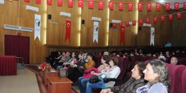 Ana-baba Okul Projesinde ’okul Hayatı Ve Dersler Karşısında Doğru Ebeveynlik’ Anlatıldı