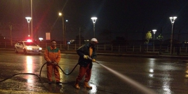 Körfez Cadde Ve Sokakları İle Temizleniyor