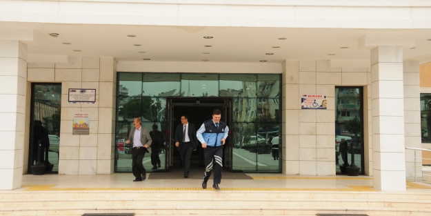 Belediye çalışanları depreme hazırlandı