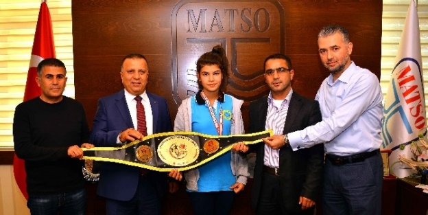 Muay Thai Şampiyonundan Matso Başkanı Boztaş’a Ziyaret