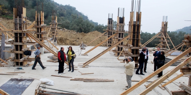 Her mahalleye böyle muhtar gerek