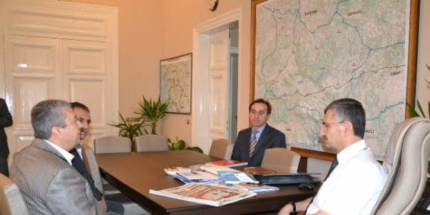 Manisa’daki Deri Sanayicileri Vali Bektaş’ı Ziyaret Etti