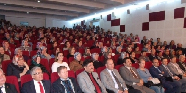 Demirci’de Kişisel Gelişim Semineri