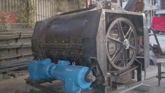 3 tonluk kazanın altında kalan işçinin feci ölümü