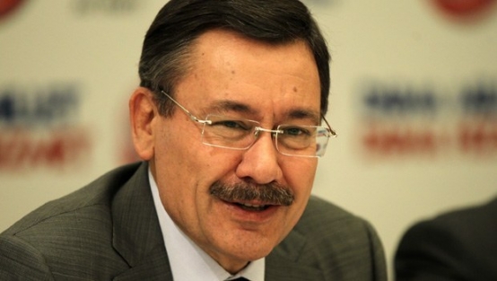 Melih Gökçek otopark kavgasını Twitter'a taşıdı