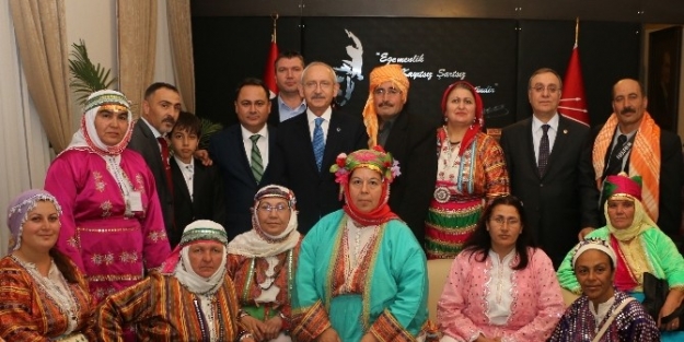 İzmirli Tahtacı Aleviler Kılıçdaroğlu’nu Ziyaret Etti