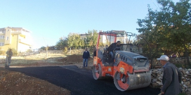 Yeşilyurt Belediyesi Gece De Yol  Yapıyor