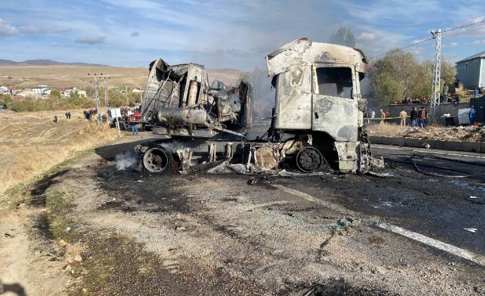 Yakıt yüklü tanker ile otobüs çarpıştı! Ölü ve yaralılar var