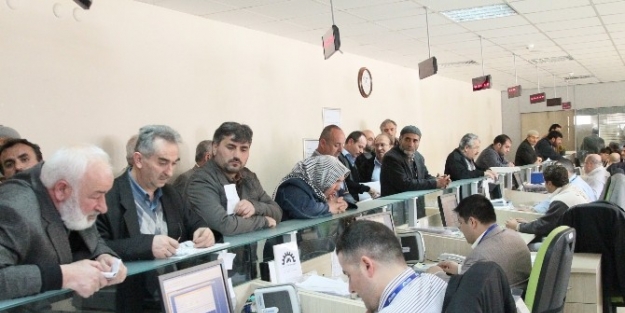 Gebze Belediyesi Vezneleri Hafta Sonu Açık Kalacak