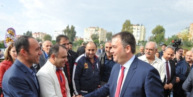 Buca’da Kitap Kafe Ve Mini Sahaflar Sokağı