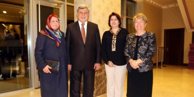 Rektör Komsuoğlu’ndan Duygusal Veda