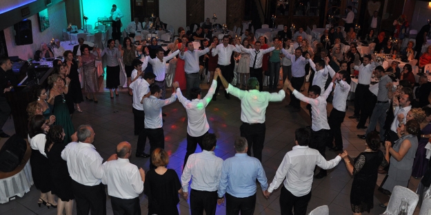 O şarkı artık düğünlerde çalmayacak!